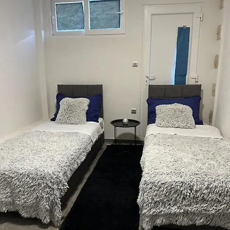 Villa Stipea - Four Bedroom With Swimming Pool Sucuraj