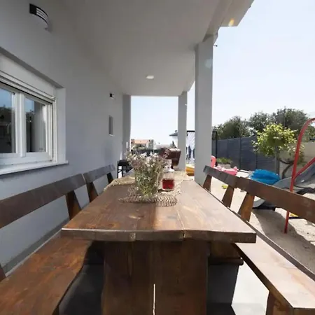 빌라 Stipea - Four Bedroom With Swimming Pool